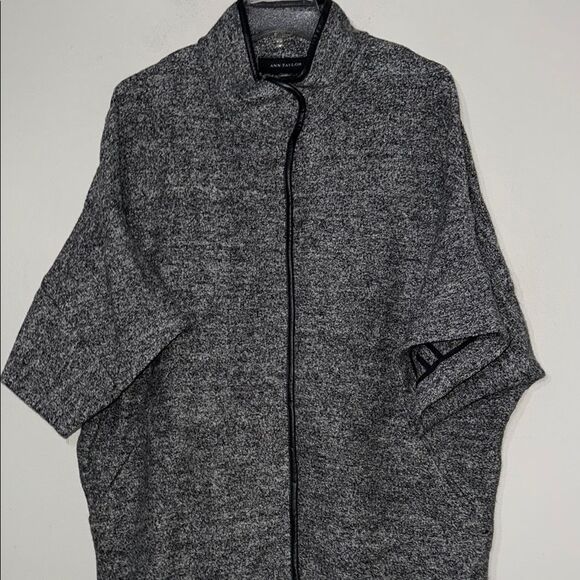 Ann Taylor Wool Blend Gray Short Sleeve Pea Coat Jacket Oversized Size M - Picture 1 of 13